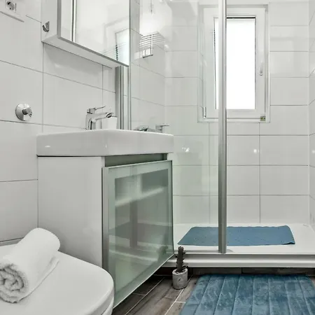 Beachfront Mala Tereza Daire Split