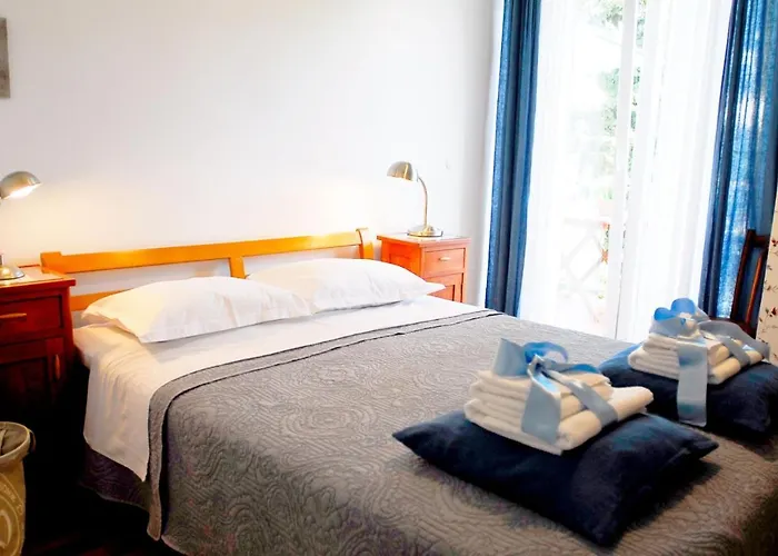 Beachfront Mala Tereza Apartment *