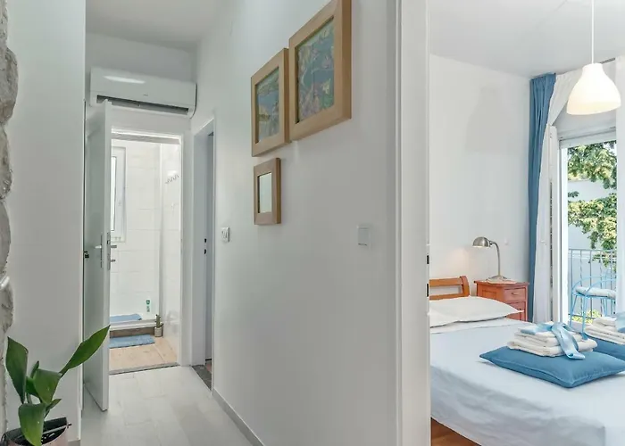 Apartment Beachfront Mala Tereza Split